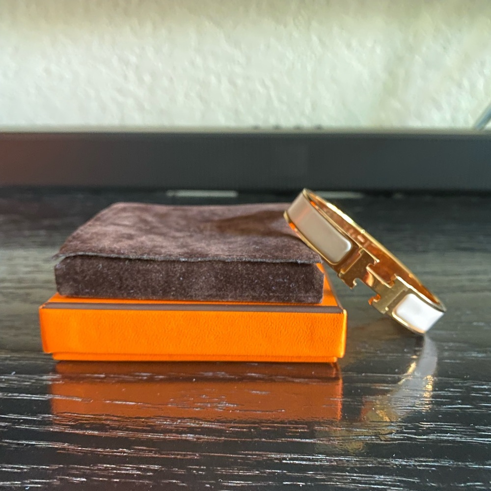 Hermes Clic H bracelet in Beige with Rose gold hardware size GM.